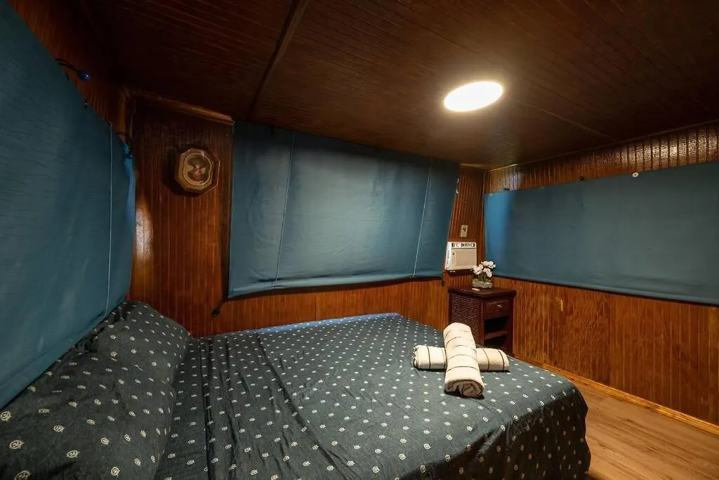 Hotel Beautiful Houseboat In Key West Hotel na wodzie