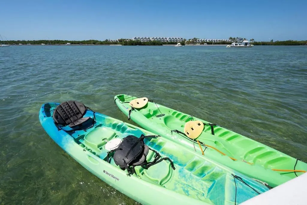 Beautiful Houseboat In Key West 호텔 0*,